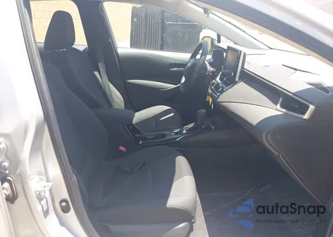 2020 Toyota Corolla Le z USA, uszkodzony, nr VIN 5YFEPRAE6LP041047